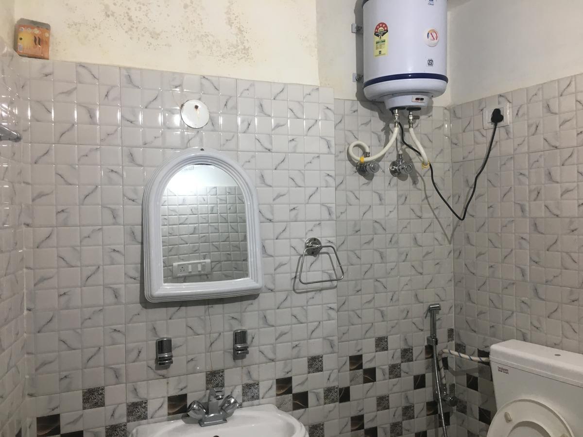 Oyo 12976 Hotel New Fiza Jammu Exteriör bild